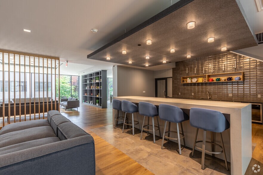 More Photos Of 18 High St, New Haven Apartments For Lease