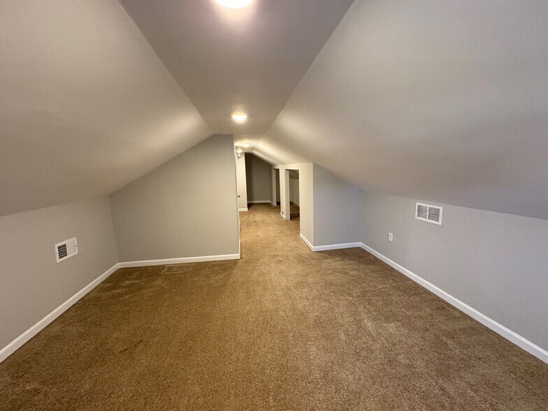More Photos Of 413 Eastern Blvd, Essex Office Residential For Sale