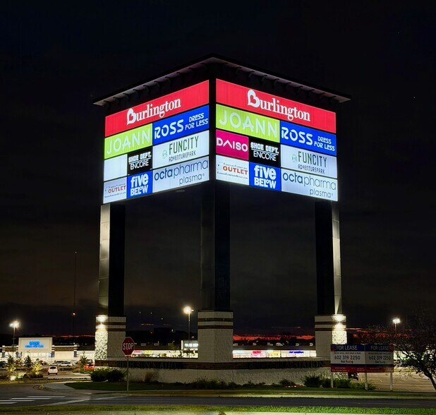 More Photos Of 1715-1749 Beam Ave, Maplewood Unknown For Lease