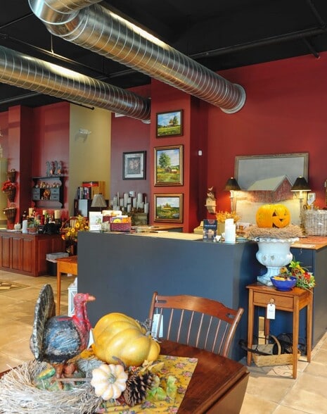 More Photos Of 92 S Main St, Fairport Apartments For Lease