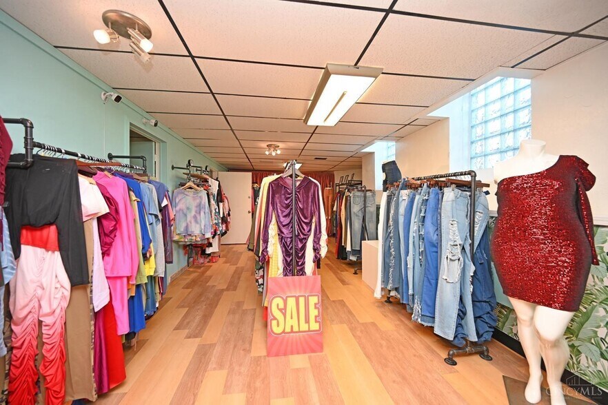 More Photos Of 3896 Reading Rd, Cincinnati Apartments For Sale