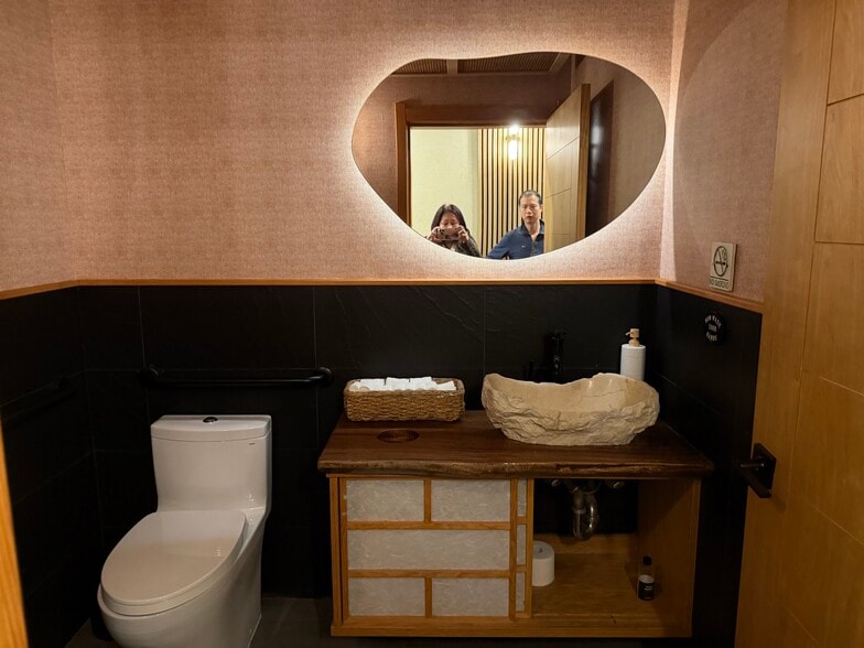 More Photos Of 117 Berry St, Brooklyn Storefront Retail Residential For Sale