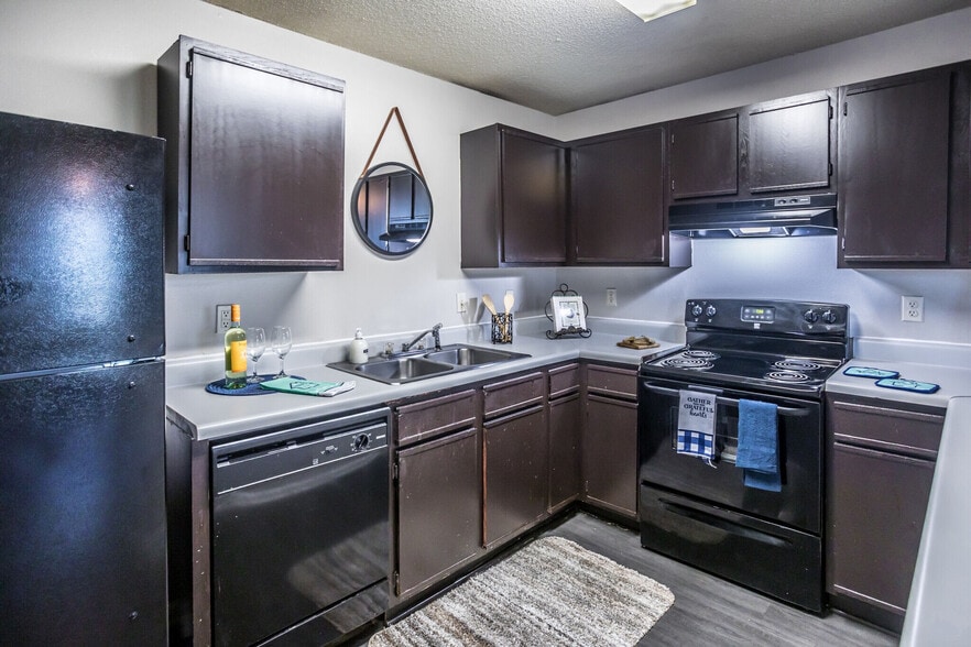 More Photos Of 1565 Fitzgeralds Blvd, Robinsonville Apartments For Sale