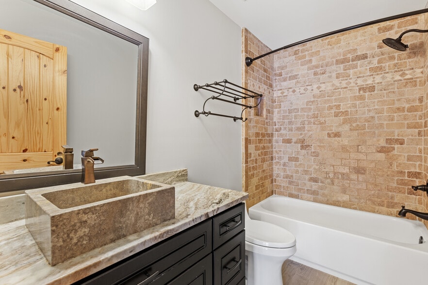 More Photos Of 5735 Archer Ave, Cumming Apartments For Sale