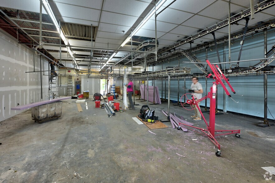 More Photos Of 2-88 N Main St, New City Unknown For Lease