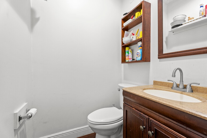 More Photos Of 13275 SW 136th St, Miami Warehouse For Sale