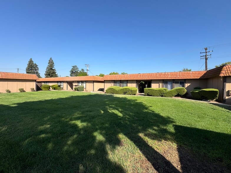 More Photos Of 701 Standiford Ave, Modesto Apartments For Sale