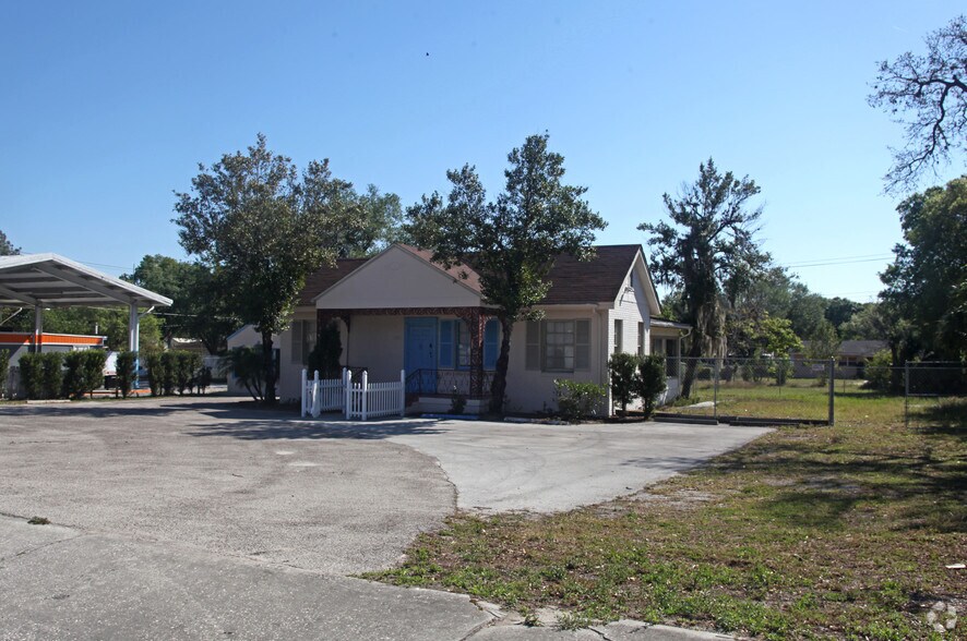 More Photos Of 709 N Church St, Mulberry Freestanding For Sale