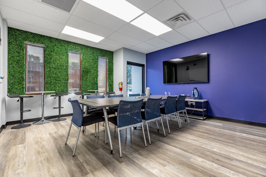 More Photos Of 7501-7509 Murdoch Ave, Saint Louis Coworking Space