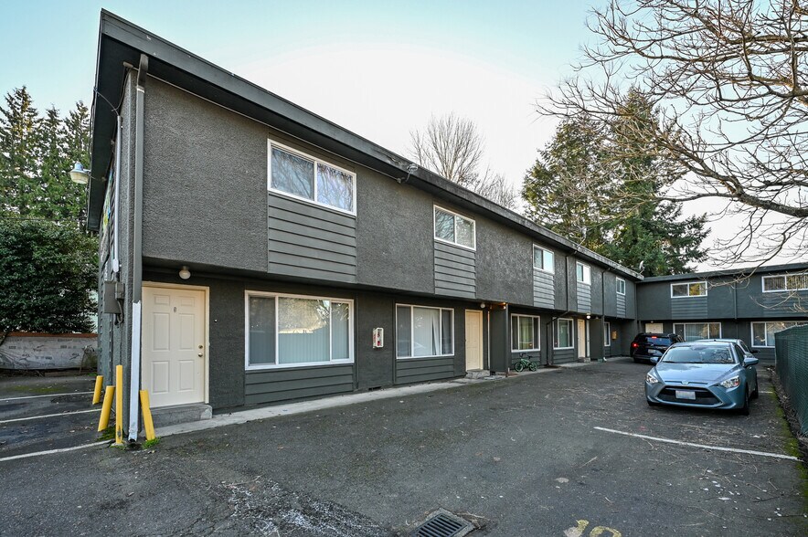 More Photos Of 619 1st Ave S, Kent Multifamily For Sale