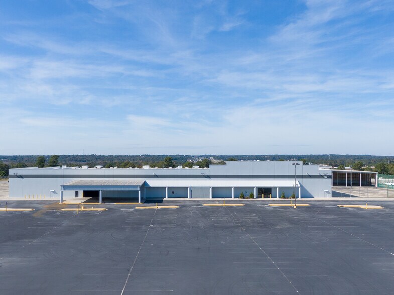 More Photos Of 2525 Pio Nono Ave, Macon-Bibb Unknown For Lease