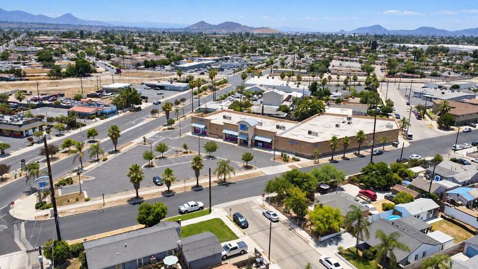 More Photos Of 1481 N La Cadena Dr, Colton Storefront For Lease