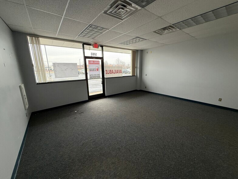More Photos Of 5671-5719 Bay Rd, Saginaw Unknown For Lease