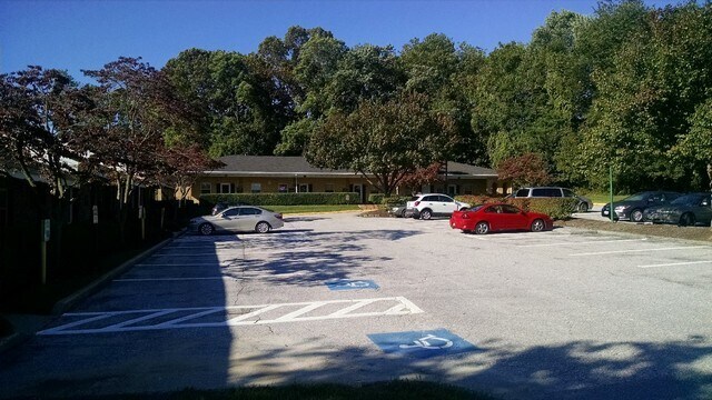 More Photos Of 128-152 Chartley Dr, Reisterstown General Retail For Sale