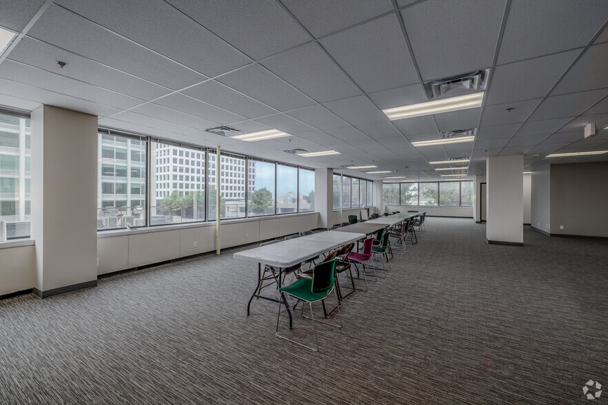 More Photos Of 601 S Boulder Ave, Tulsa Office For Sale