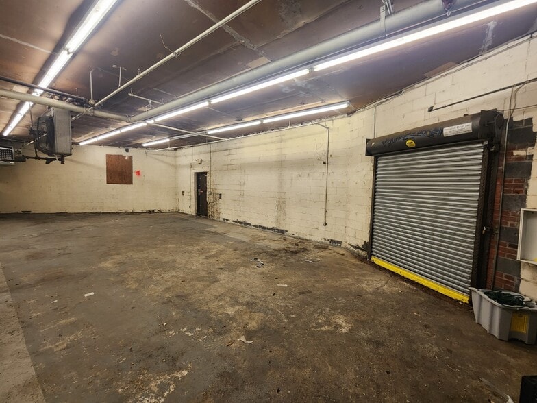 More Photos Of 1140 Willis Ave, Albertson Storefront For Sale