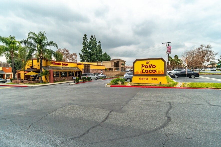 More Photos Of 710-870 E Foothill Blvd, Upland Unknown For Lease