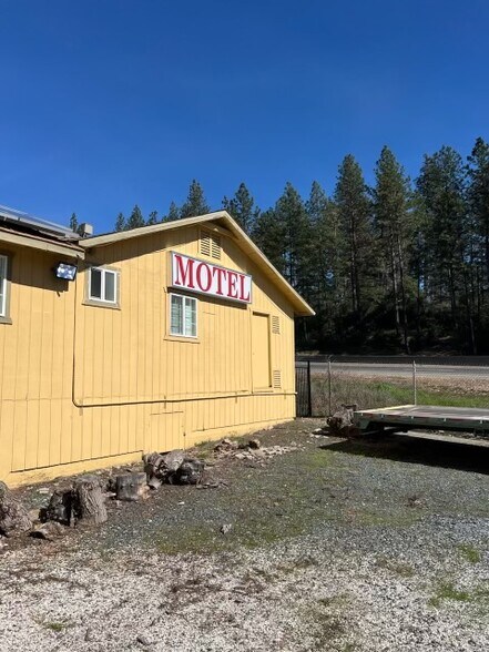 More Photos Of 550 S Auburn St, Colfax Hotel For Sale