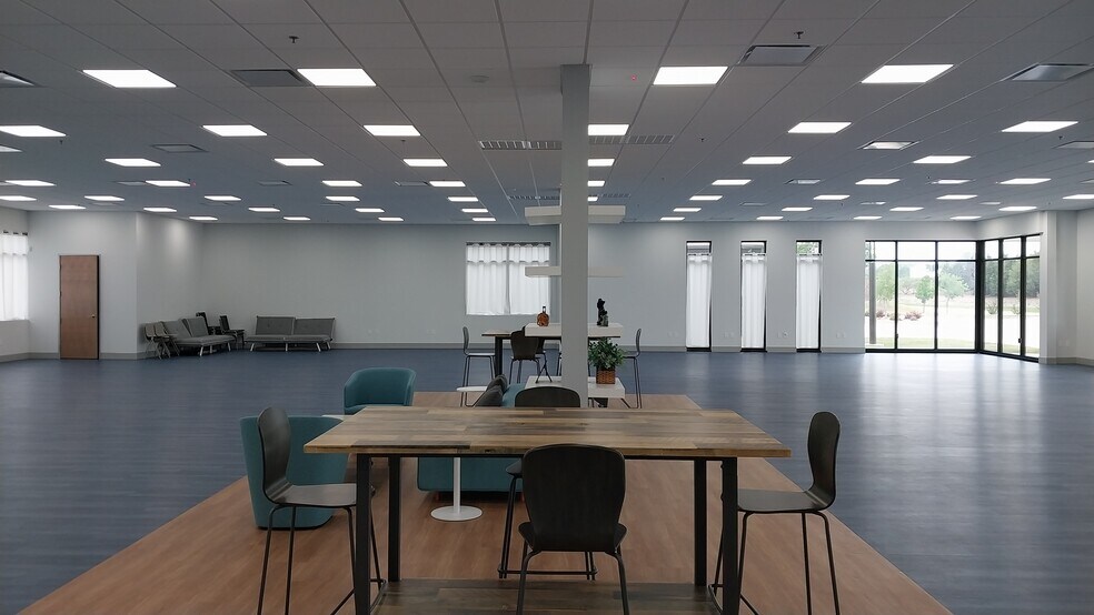 More Photos Of 153 E State Highway 121, Coppell Medical For Lease