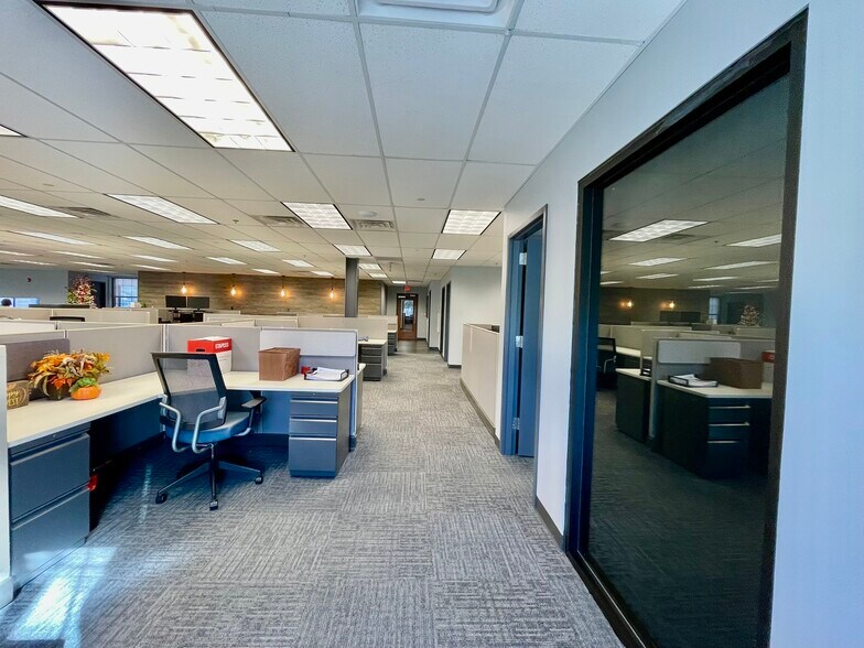 More Photos Of 1749 Mallory Ln, Brentwood Office For Lease