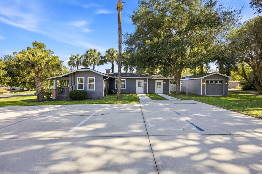 More Photos Of 527 NE 8th Ave, Ocala Office Residential For Sale