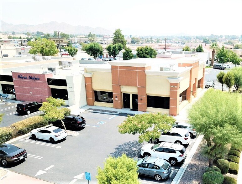 Primary Photo Of 16041 Kamana Rd, Apple Valley Medical For Lease