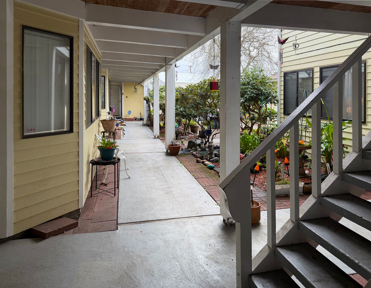 More Photos Of 570 Kingwood St, Florence Apartments For Sale