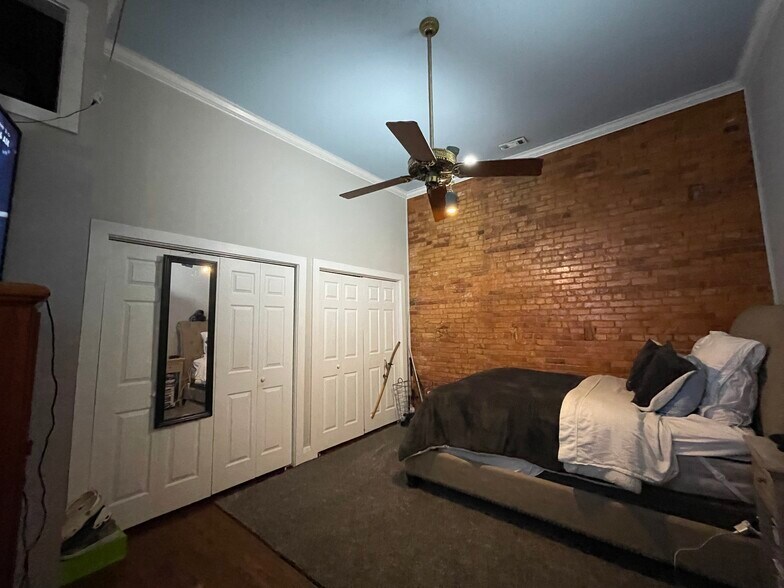 More Photos Of 117 N Jefferson Ave, Eatonton Storefront For Sale