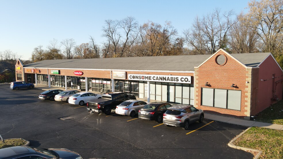 More Photos Of 8310-8320 Beechmont Ave, Cincinnati General Retail For Lease