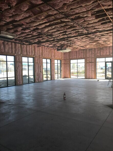 More Photos Of 2108 Railroad Ave, Pittsburg Storefront Retail Office For Sale