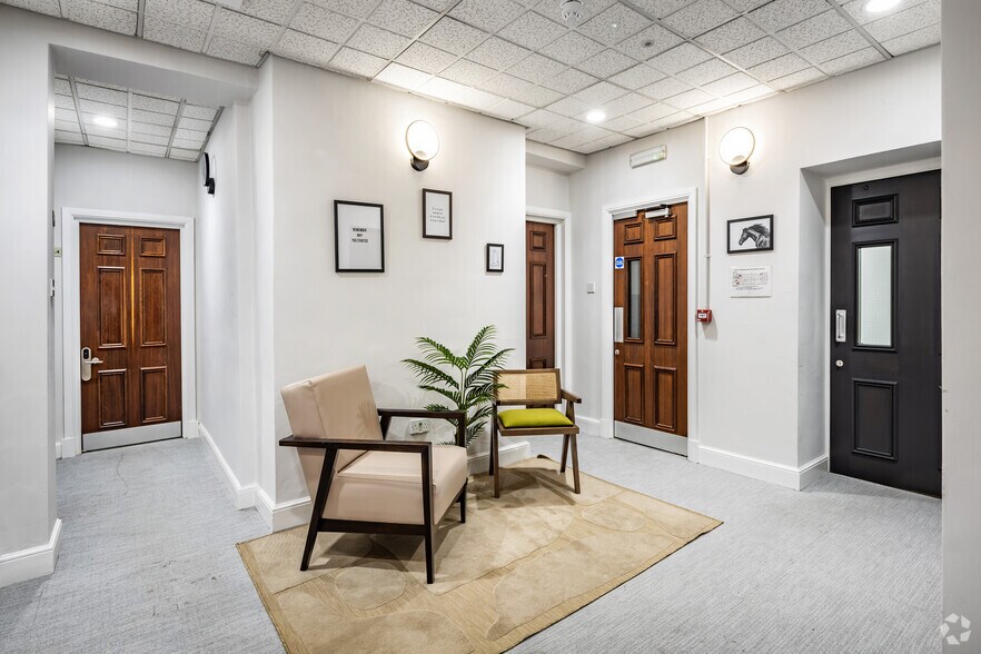 More Photos Of 33-34 Winckley Sq, Preston Coworking Space