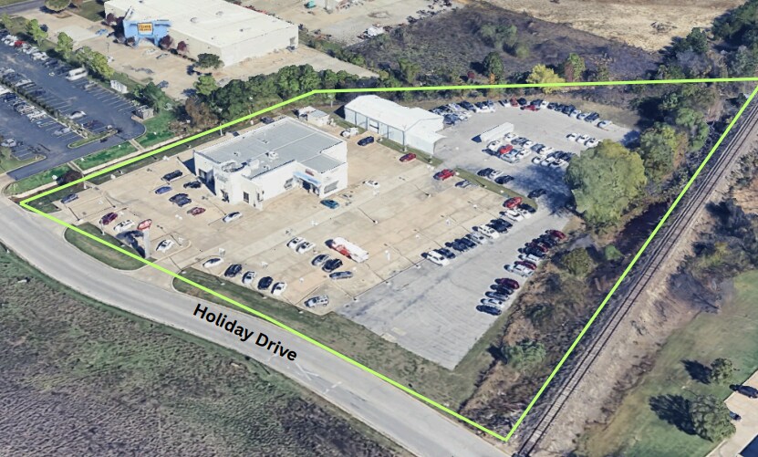 More Photos Of 220 Holiday Dr, Ardmore Auto Dealership For Sale