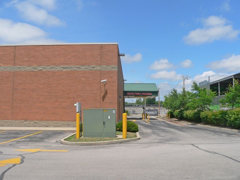 More Photos Of 2290 Nicholasville Rd, Lexington Drugstore For Sale