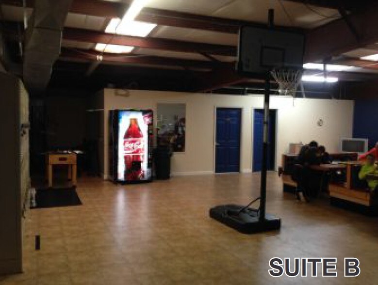 More Photos Of 1121 Gap Creek Rd, Lyman Showroom For Sale