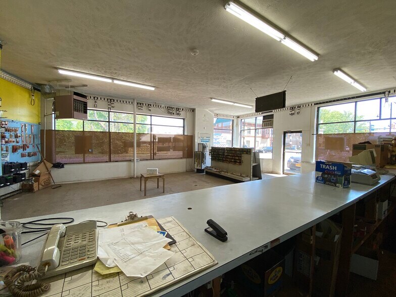 More Photos Of 973 Genesee St, Rochester Auto Repair For Sale
