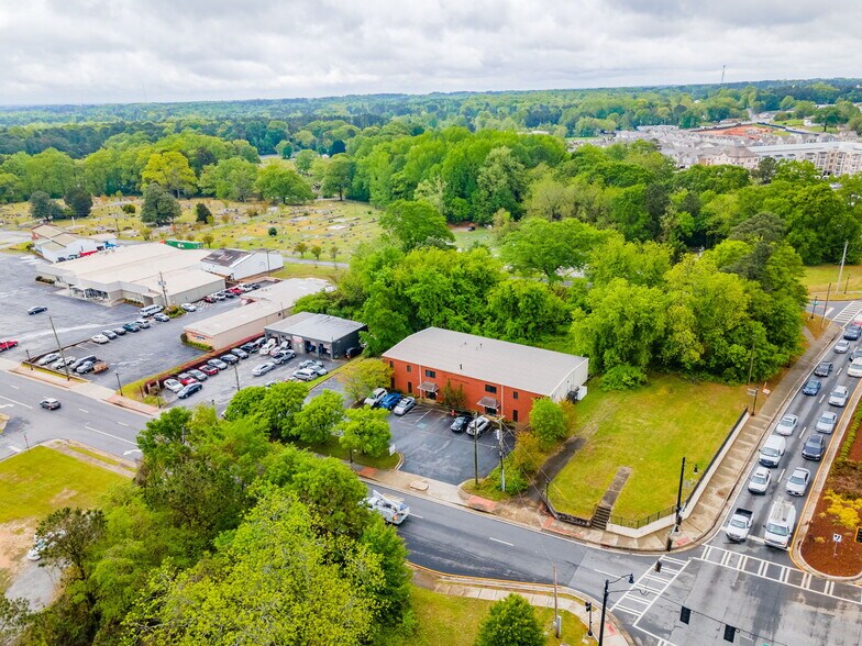 More Photos Of 94 E Crogan St, Lawrenceville Office For Lease