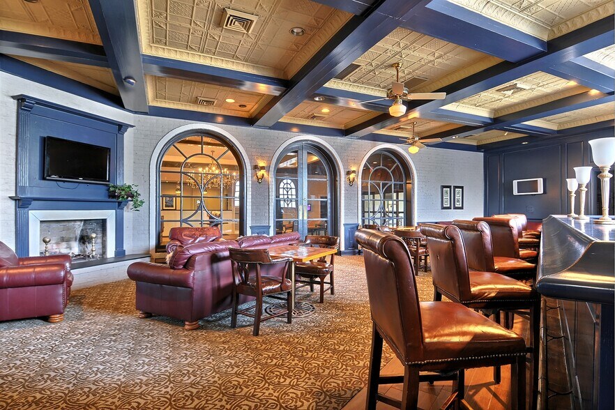 More Photos Of 1471 E Brooks Rd, Memphis Hotel For Sale