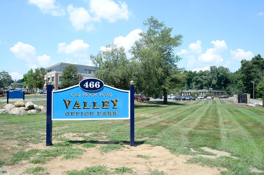 More Photos Of 466 Old Hook Rd, Emerson Medical For Sale