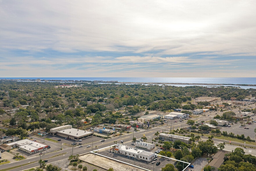 More Photos Of 480 Mary Esther Blvd NW, Fort Walton Beach Restaurant For Sale