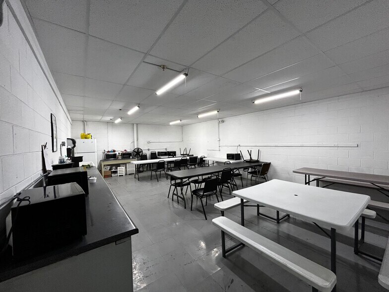 More Photos Of 325 Jay St, Coldwater Industrial For Sale