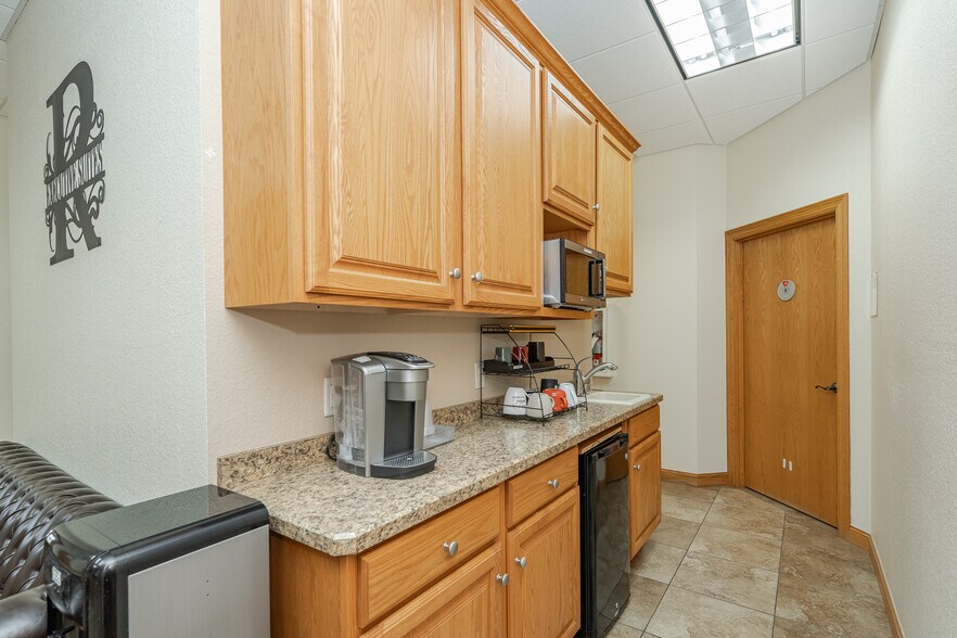 More Photos Of 3265 19th St NW, Rochester Coworking Space