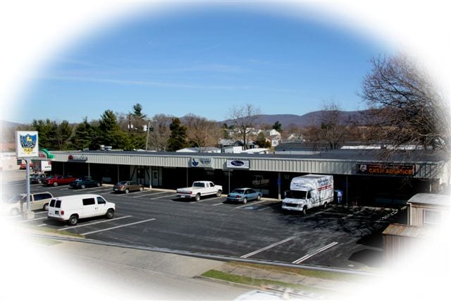 Primary Photo Of 250 N Poplar Ave, Waynesboro General Retail For Lease