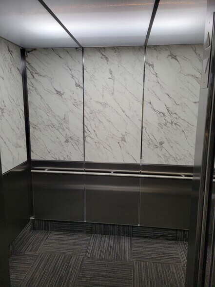 More Photos Of 5716 Corsa Ave, Westlake Village Office For Lease