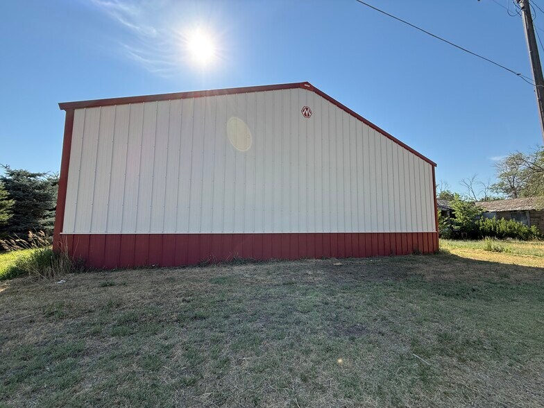 More Photos Of 309 Curtis st, Arriba Industrial For Sale