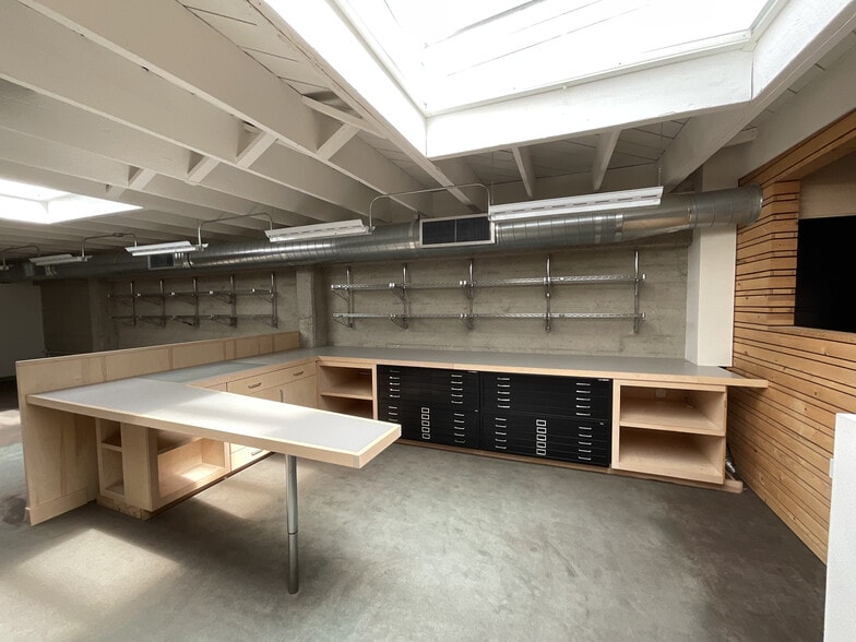 More Photos Of 1230 Howard St, San Francisco Flex For Lease