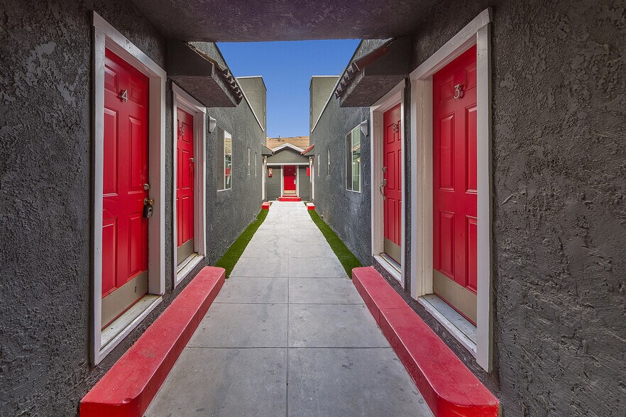 More Photos Of 1377 Warren Ave, Long Beach Apartments For Sale