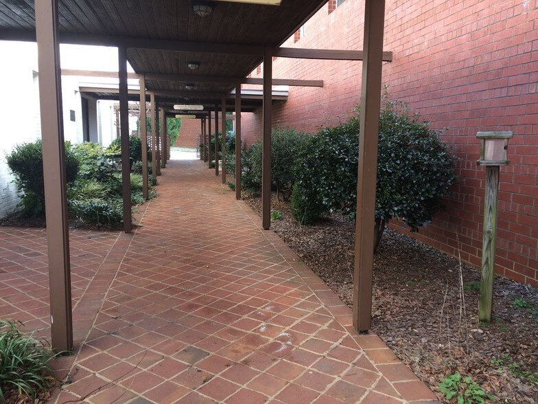 More Photos Of 309 N Main St, Salisbury Office Residential For Sale