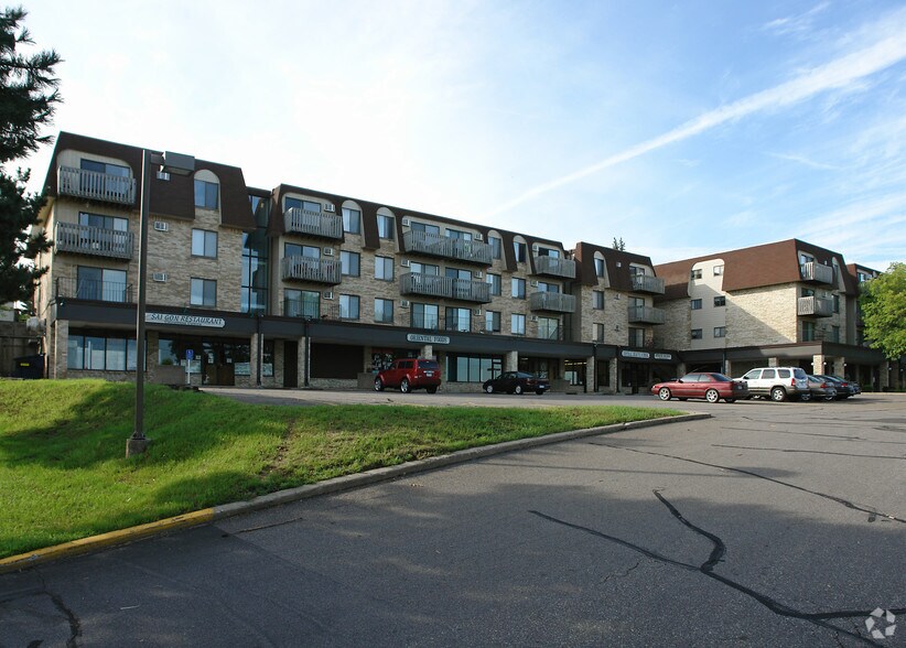 Primary Photo Of 3902-3938 Cedar Grove Pky, Eagan Storefront Retail Residential For Lease