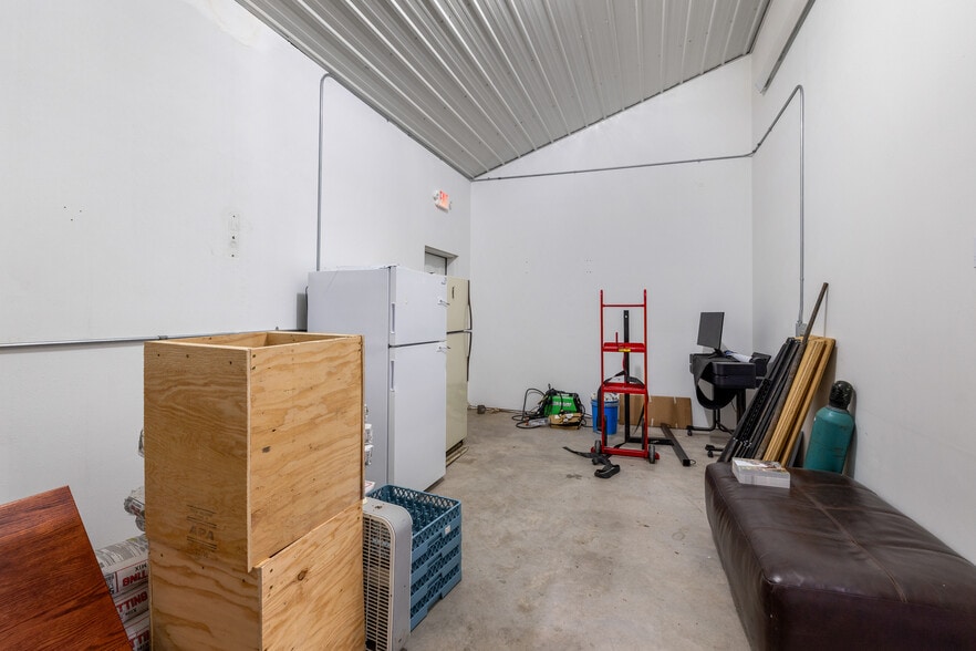 More Photos Of 320 S 26th St, Spearfish Storefront Retail Office For Sale