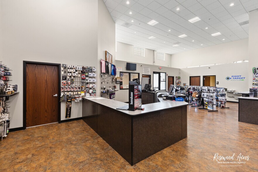 More Photos Of 233 Mooney Dr, Bourbonnais Specialty For Sale